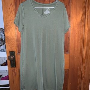 Short Sleeve V-Neck Dress With Pockets